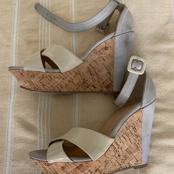 Very Volatile Wedges - Picture 4 of 4